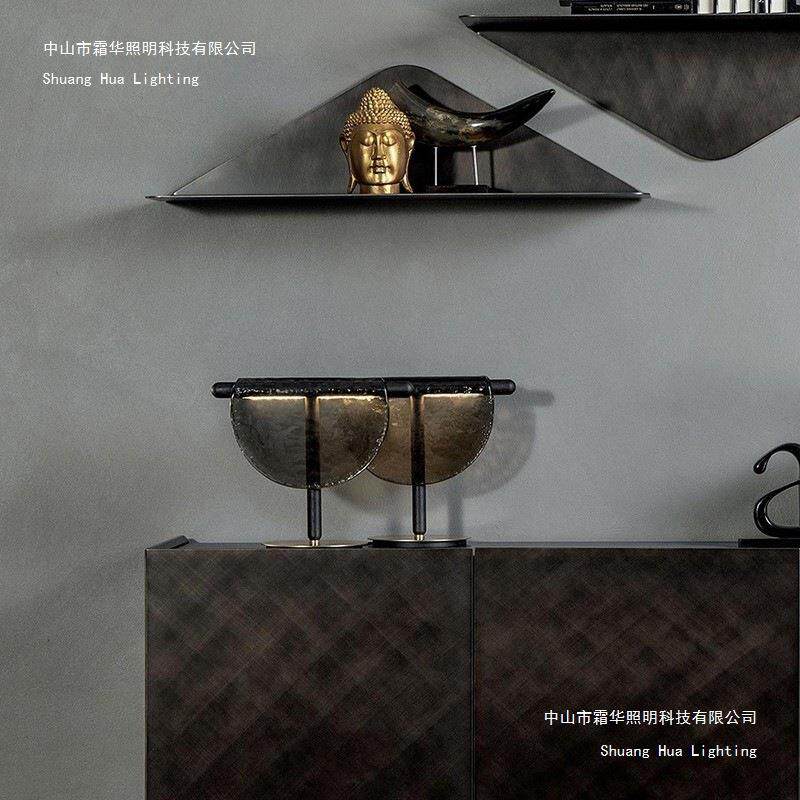 北欧简约设计民宿节能艺术LED台灯现代创意玻璃花纹客厅卧室床头