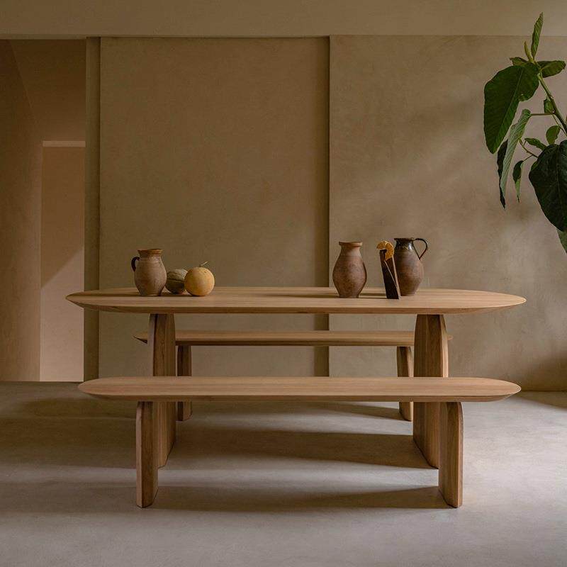 北欧纯实木餐桌椅组合家用餐厅实木家具简约椭圆形实木吃饭桌餐桌