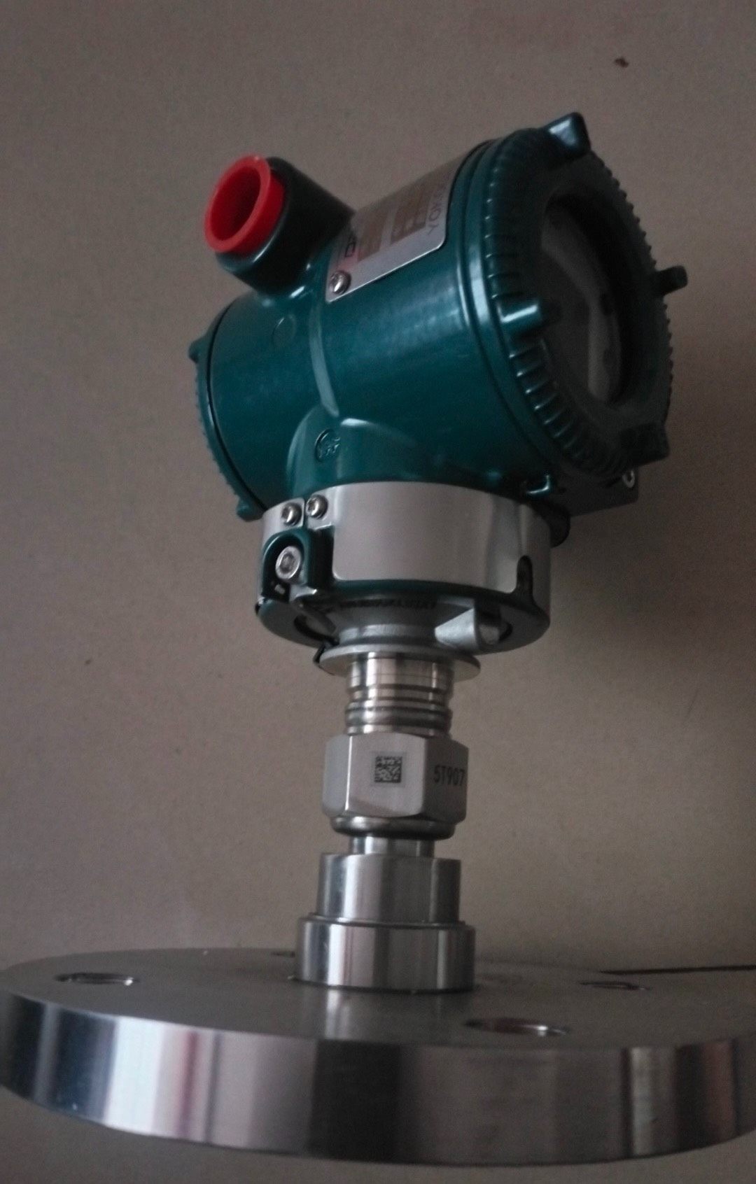 专业定制，维修，加装，单双法兰液位变送器。更换毛细管，护套，