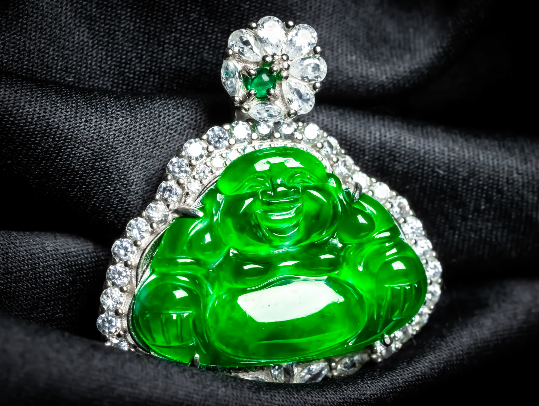 天然翡翠正品 水润细腻精细冰阳绿阳色冰满绿满色精雕佛公吊坠