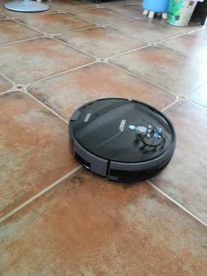 来说下海尔TAB-JLH5W扫地机器人质量好还是科沃斯DF45扫地机器人更好用些？功能上都有什么不同？