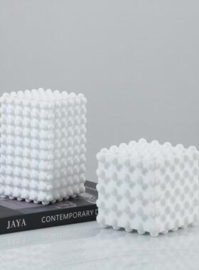 现代简约白色波点几何树脂摆件样板间书房客厅米兰软装饰品
