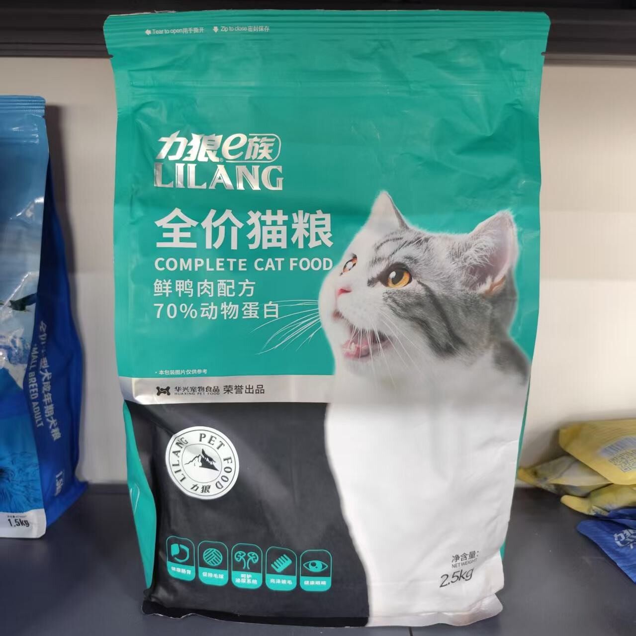 力狼e族全价猫粮2.5kg鲜鸭肉配方营养增肥期发腮期猫粮室内宠5斤图片