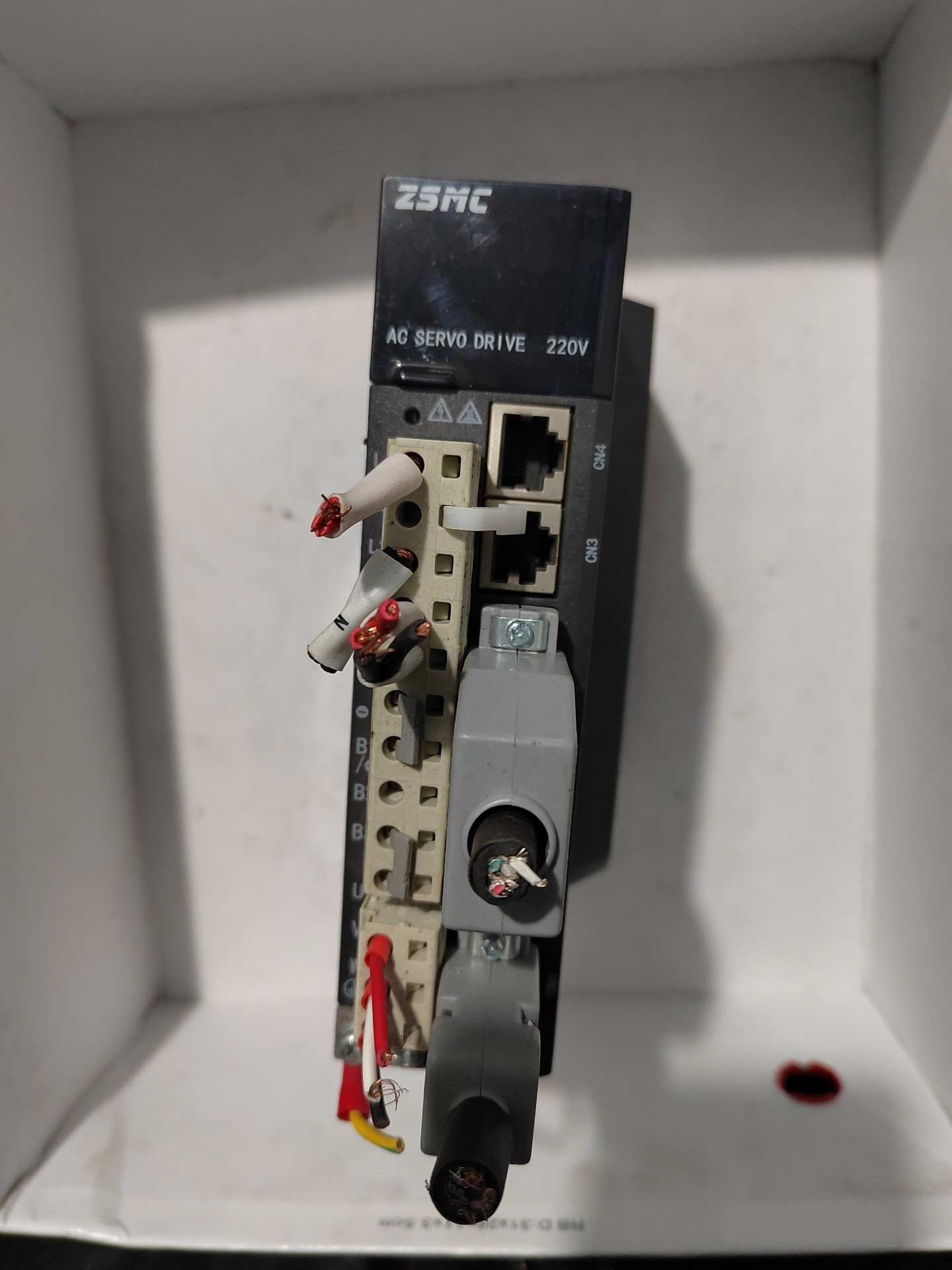 之山伺服驱动器 ZSD-G2A3208A   750W ，1