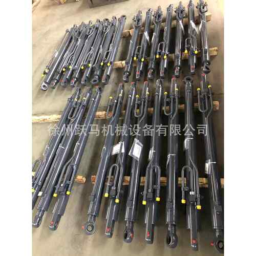 徐工滑移装载机XT762清扫机XT762.3.1.4A 左动臂油缸401003459