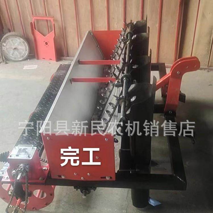 甘肃庆阳环县螺丝菜播种机滴溜溜播种机拖拉机带可以加滴灌带架子