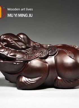 乌木雕花皮绣饰品，一副家居客厅入口店装修开业的新型家居礼品工