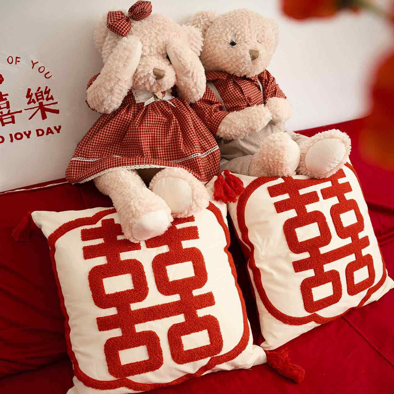 薇妮婚品压床娃娃一对结婚新款高档喜字抱枕公仔新婚玩偶婚庆婚房