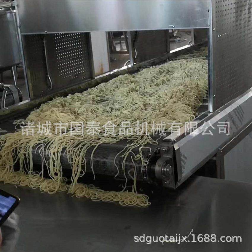 自动上油打散机 小型热干面上油梳面机 自动上油梳面设备