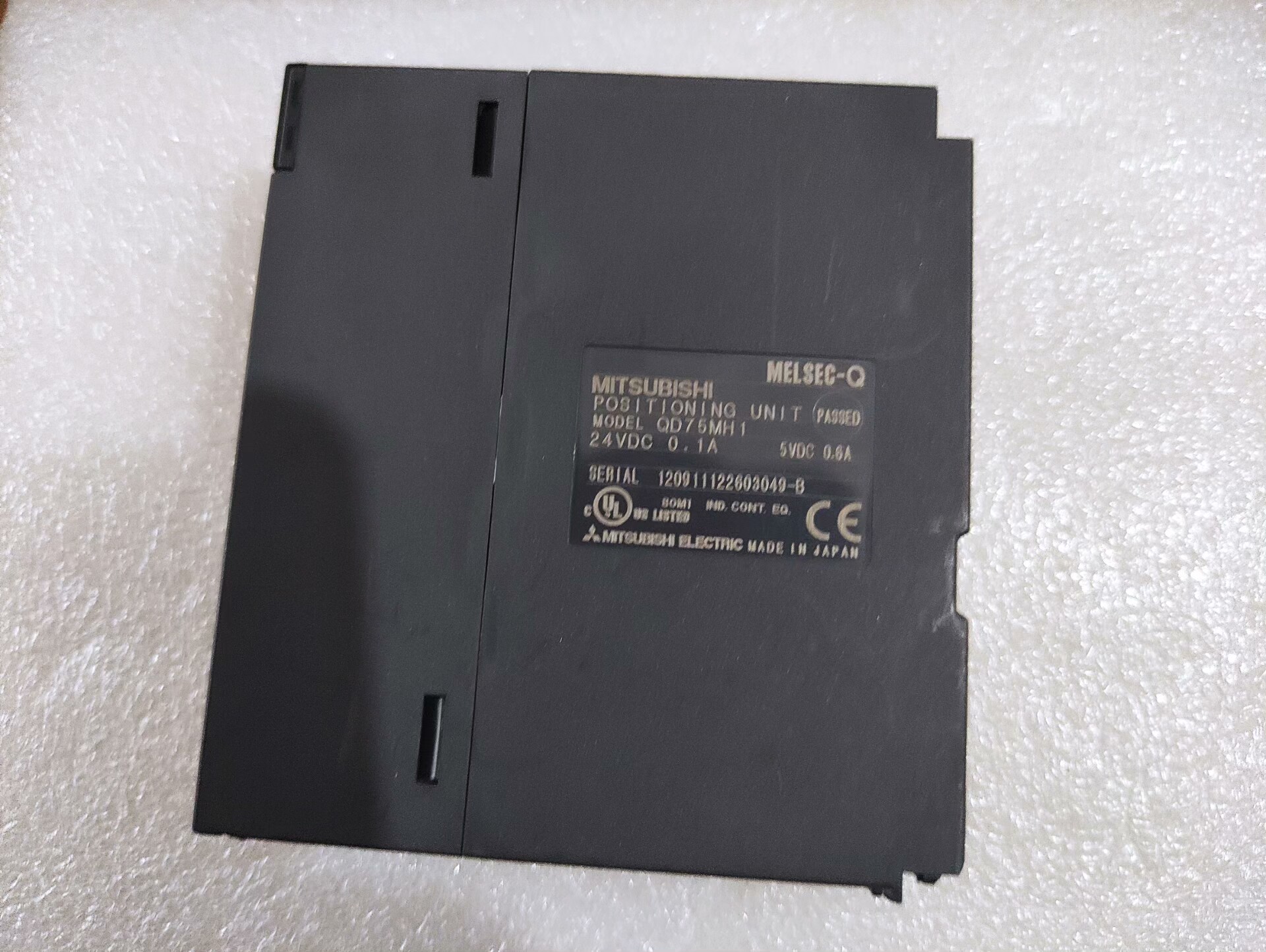 三菱QD75MH1，没有包装，百分百全新未使用。自己拆的封条