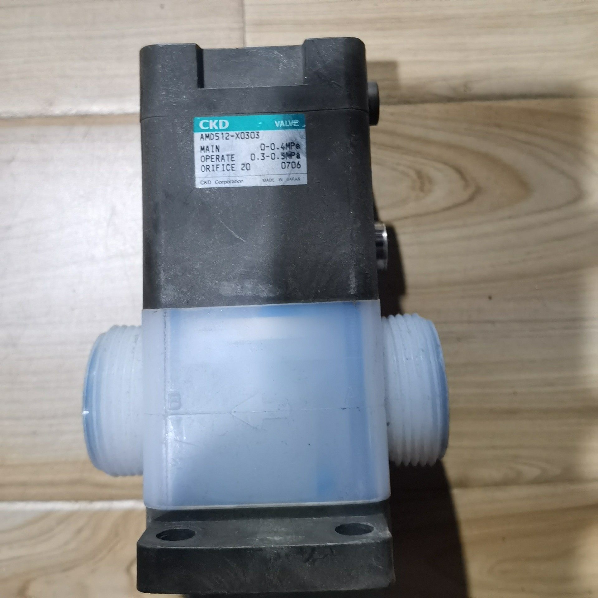二手CKD液用阀AMD512-X0303 成色看图，需要的联