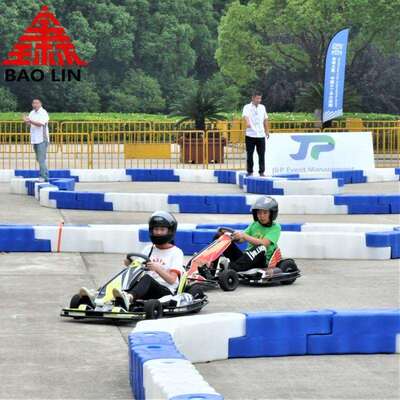 游乐场卡丁车水马赛道护栏围挡 滚塑一体室内户外防撞漂移围栏