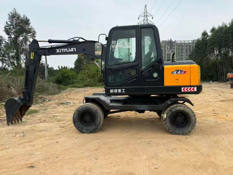 3月31日漳州新源65轮式挖掘机网络拍卖公告