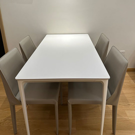 轻奢现代简约加厚岩板餐桌椅子组合小户型家用纯白黑色饭桌子