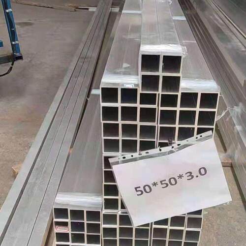 惠州现货热镀锌方管100x100矩形管50x50型材友发Q235无缝方管6米