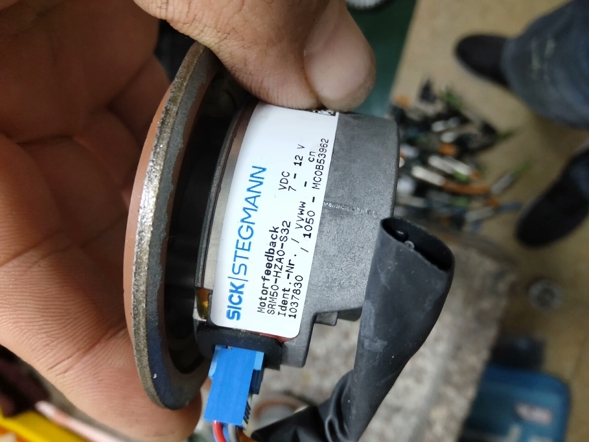 西克编码器SRM50-HZAO-S32二手拆机功能正常实物图