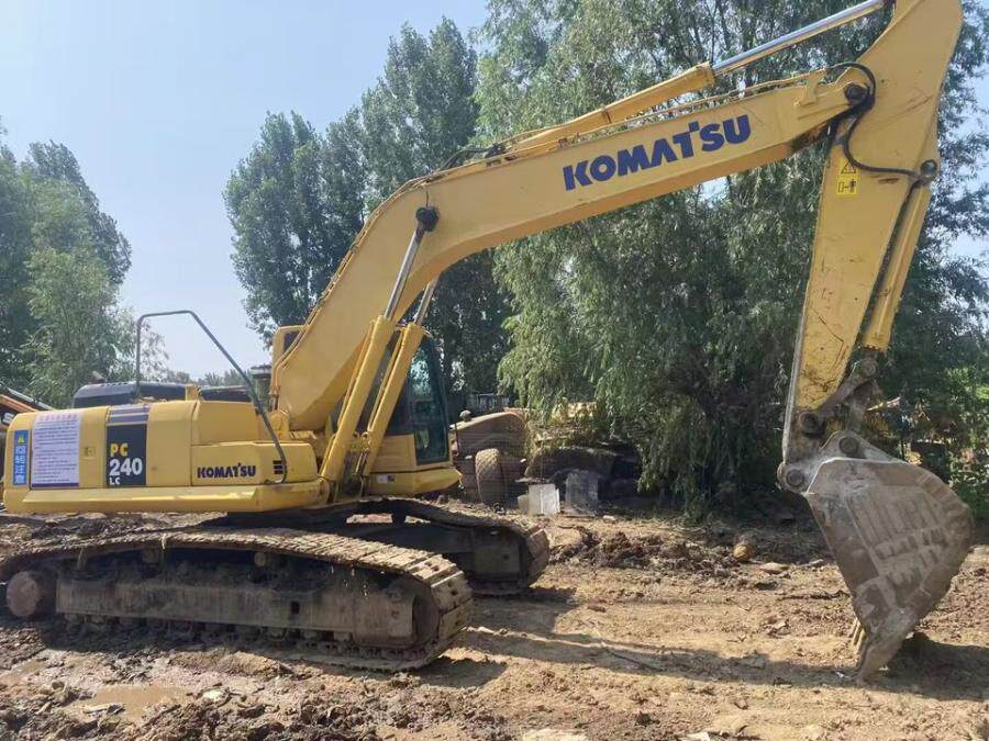 12月11日保定小松240挖掘机网络拍卖公告