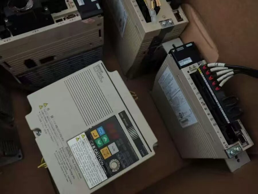 4月7日北京【京械4545】单位淘汰报废处置驱动器八台网络拍卖公告