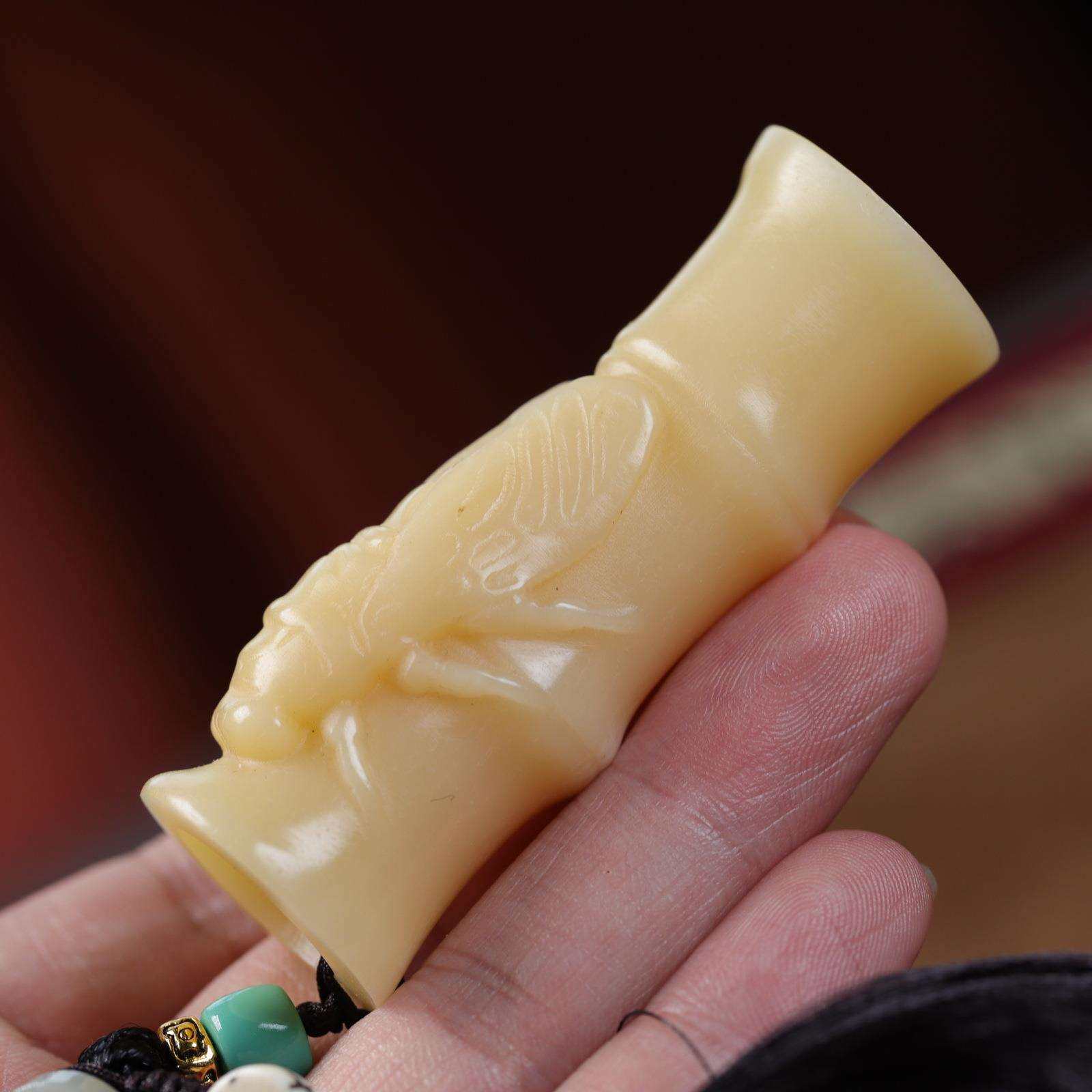 牛骨雕刻一鸣惊人车挂手把件金蝉骨雕骨牌搭配流苏文玩饰品