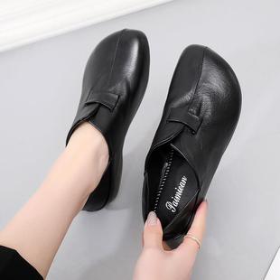 女鞋 平底妈妈复年古休闲真皮软底单鞋 2052鞋 春秋款 女中老 新款 正品