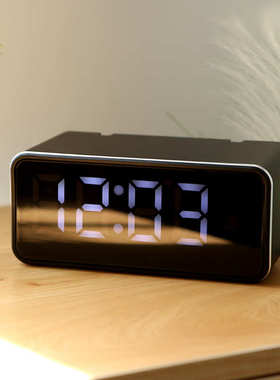 新品简约电子钟LED数字钟便捷闹钟储电型镜面钟铝壳制作6616