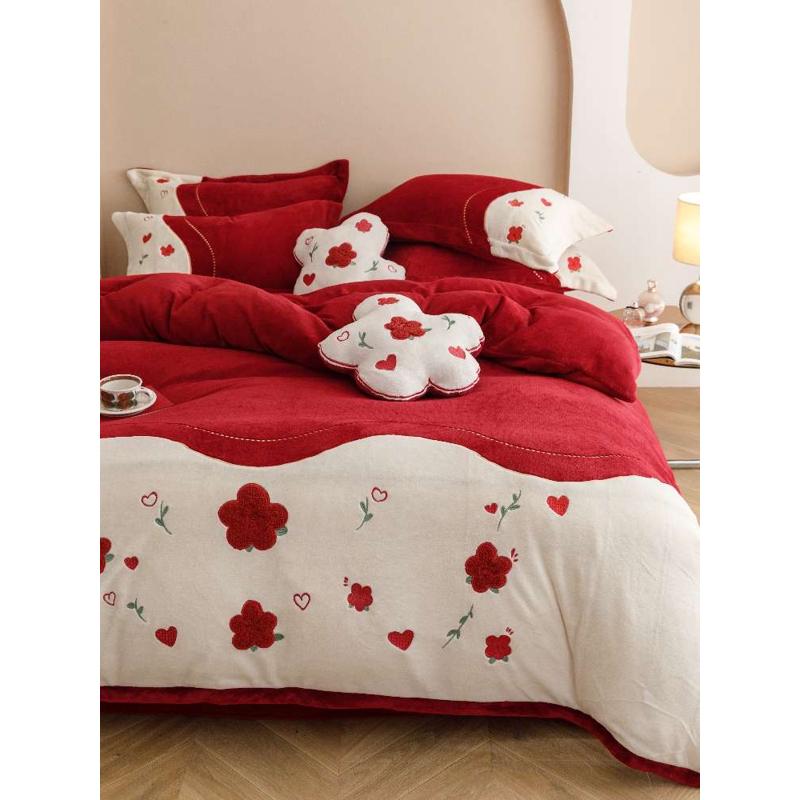 秋冬季婚庆保暖牛奶绒四件套红色结婚加厚珊瑚绒被套喜被床上用品