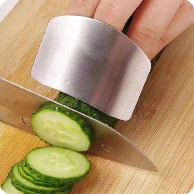 Stainless Steel Finger Guard for Cutting Vegetables - Protec