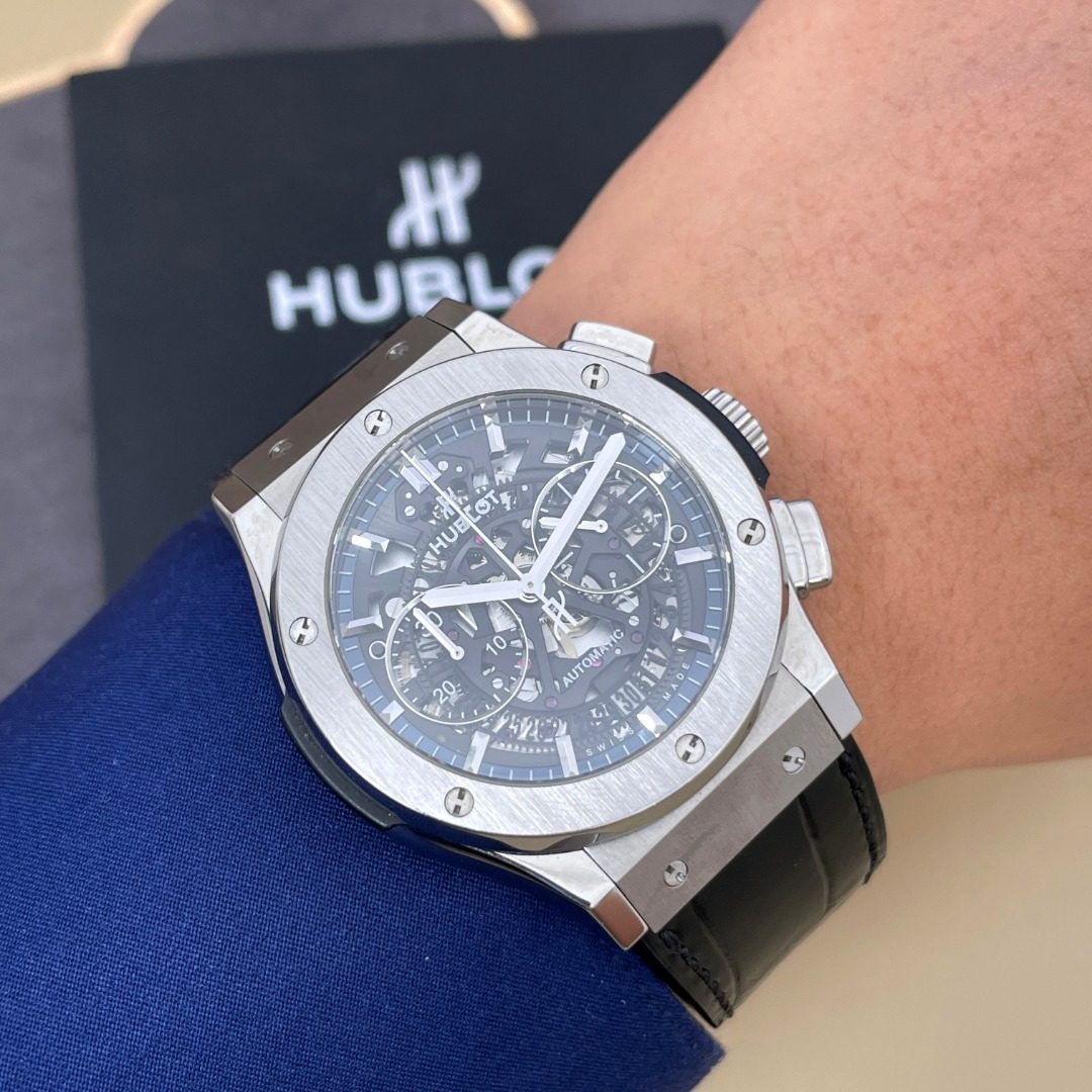 98新宇舶经典融合系列钛金属手表自动机械男款腕表525.NX.0170.LR