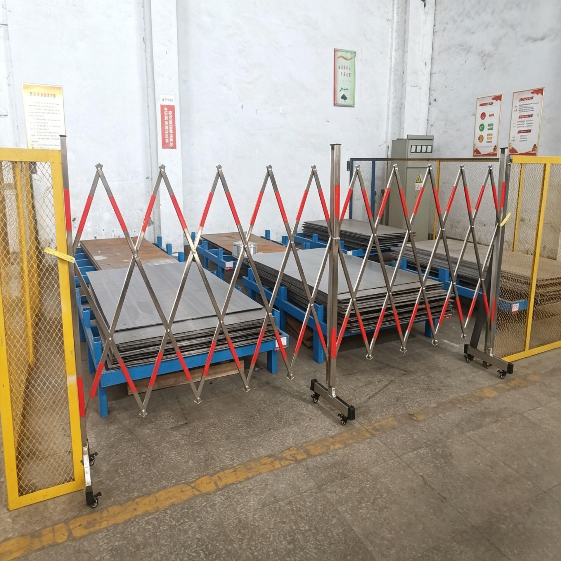不锈钢伸缩围栏道路施工安全护栏防护栅栏电力推拉工厂区折叠门