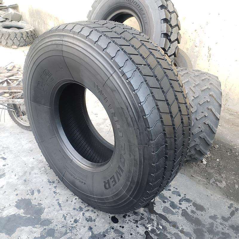 445/75R22.5修井机宽基拖车轮胎全钢丝子午线真空工程机械轮胎
