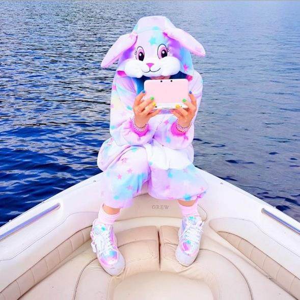 高档亲子秋冬季小兔子卡通法连体睡衣男童装兰绒家居服儿童表演女