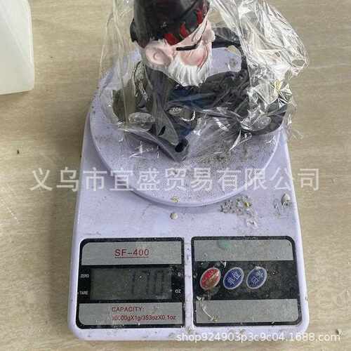 新款直销Wish跨境摆件花园摆件小矮人骑摩托车 树脂工艺品侏儒白