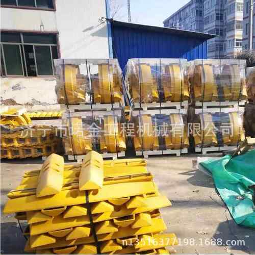 挖掘机底盘件DH370-7链条履带总成支重轮