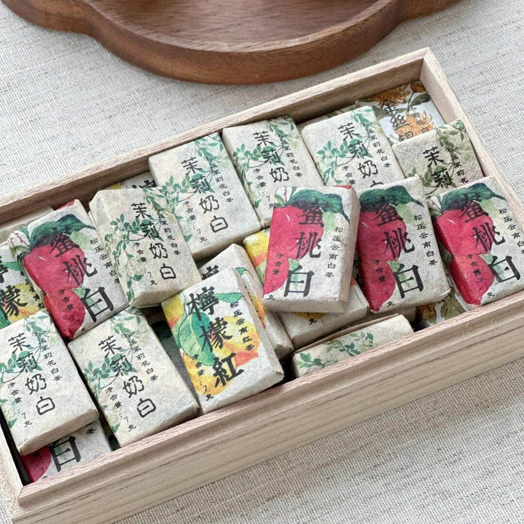 *云南白茶茉莉奶白茉莉花茶蜜桃白茶冷泡茶大白毫银针小方砖片茶