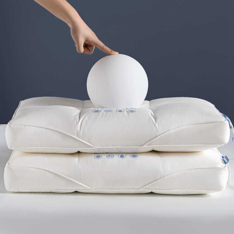 宾馆酒店防水宿魔方批发净枕头枕头新款枕芯五星级民防汗放油芯