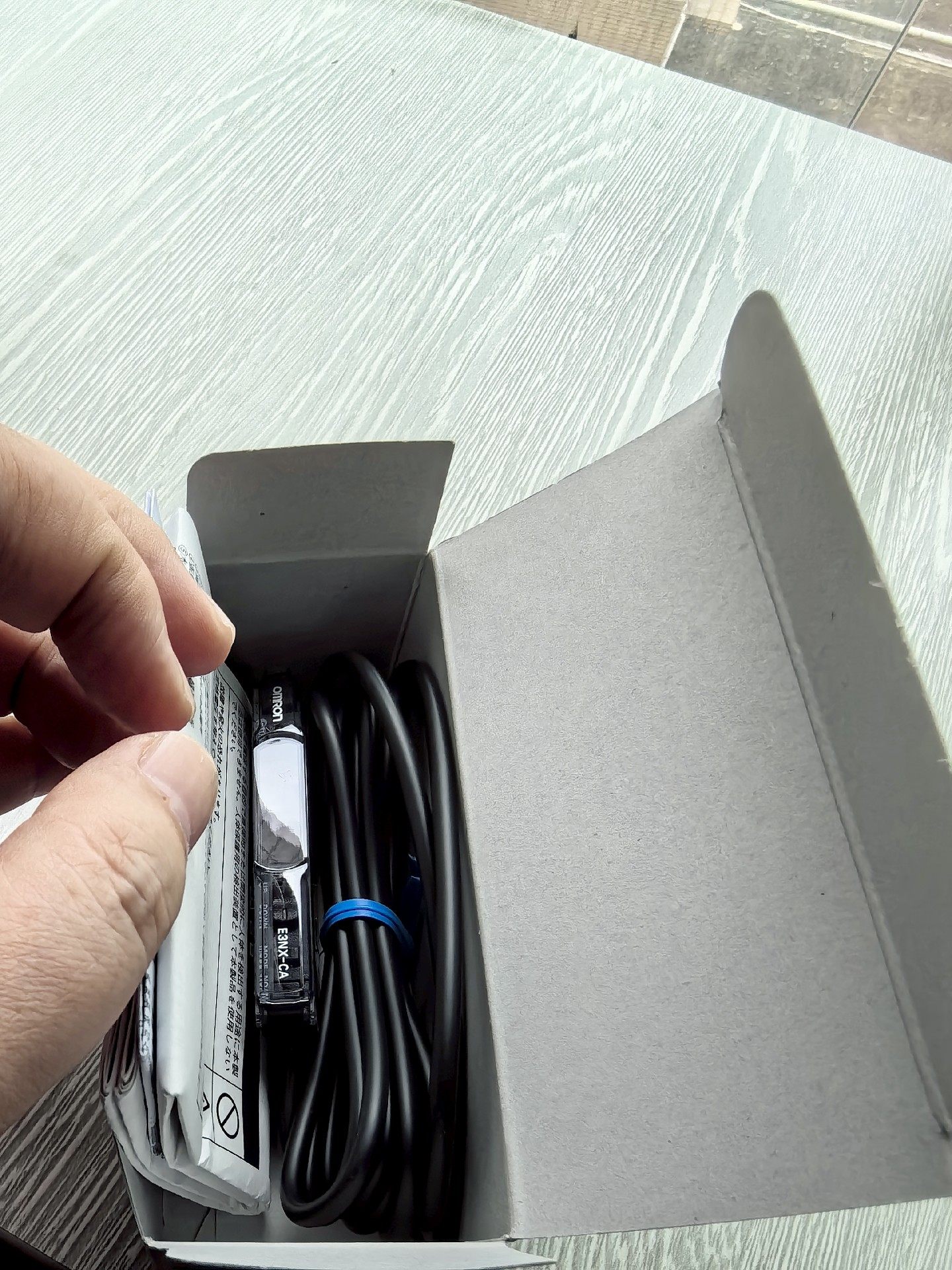 全新OMRON光纤放大器，E3NX-CA11，24年新到物料