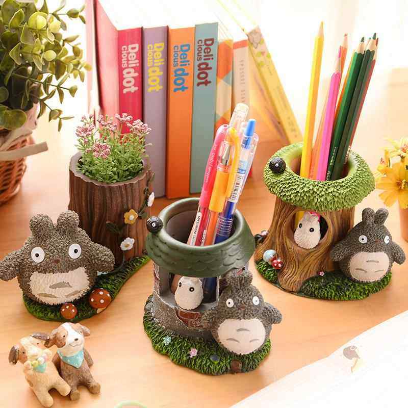 创意时尚学生桌面摆件可爱卡通收纳儿童个性办公室龙猫笔筒女ins