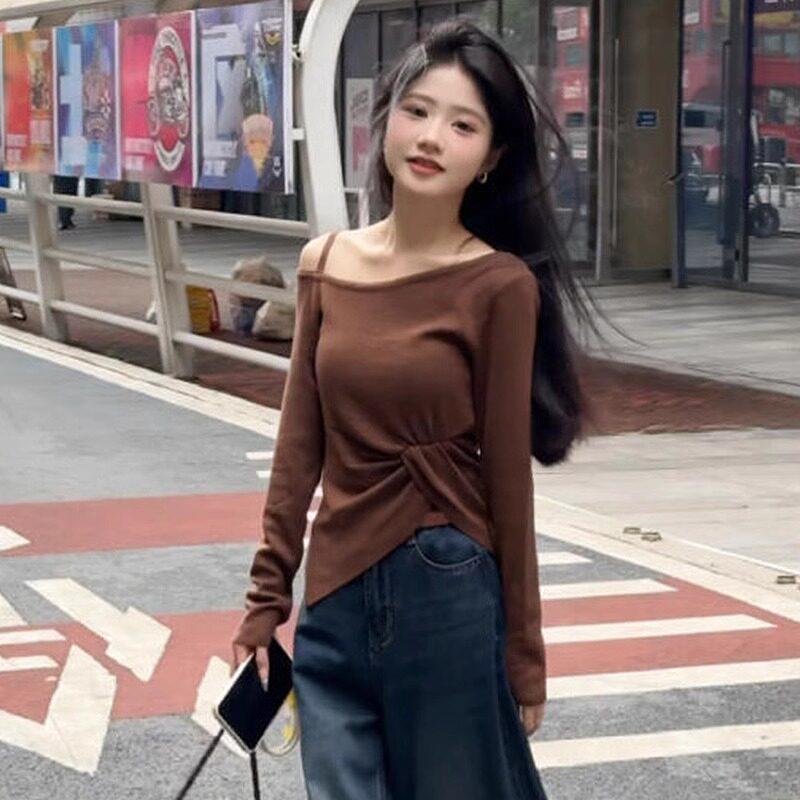 日系独特别致斜领露肩长袖T恤女秋季2025新款设计感小众修身上衣