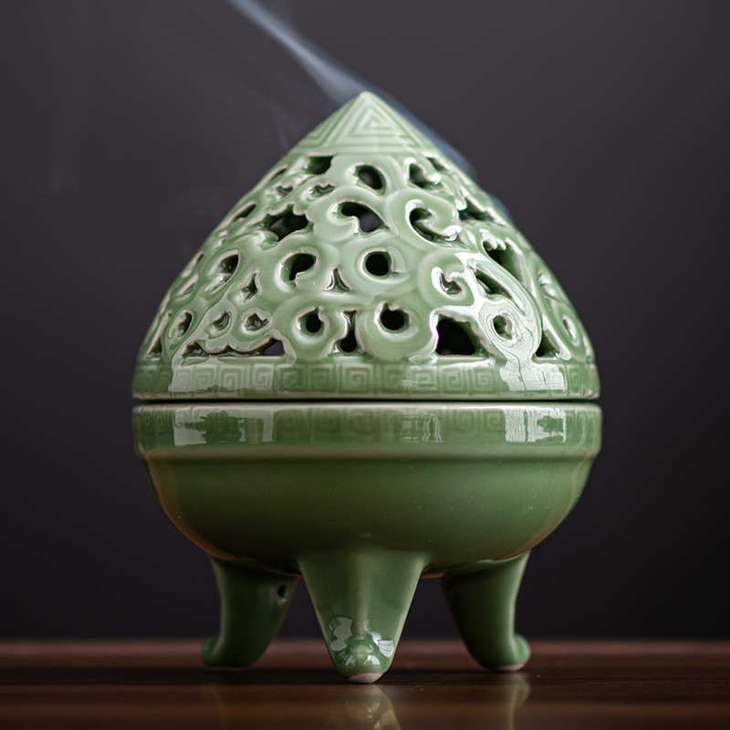 梅子青高端缠枝三足陶瓷香炉复古镂空香篆沉香室内盘香香薰炉摆件