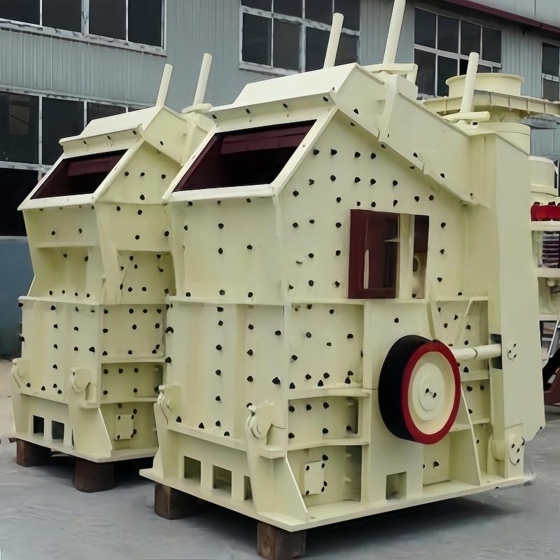 PF系列反击式破碎机大型石子机时产100-500吨玄武岩破石机