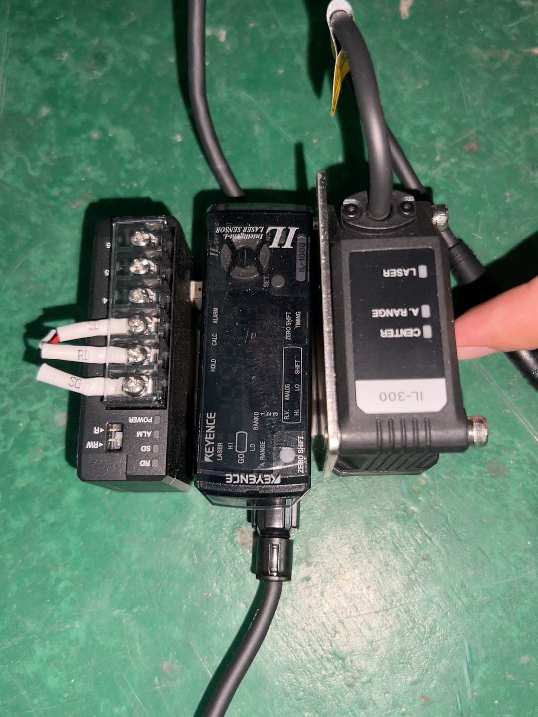 KEYENCE基恩士IL-300激光传感器，