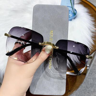 Classic Vintage Square Sunglasses Woman Gradient Mirror Fram