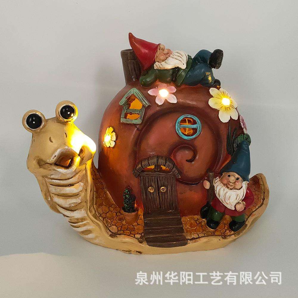 跨境太阳能蜗牛小矮人花园摆件动物树脂工艺品庭院侏儒精灵装饰品
