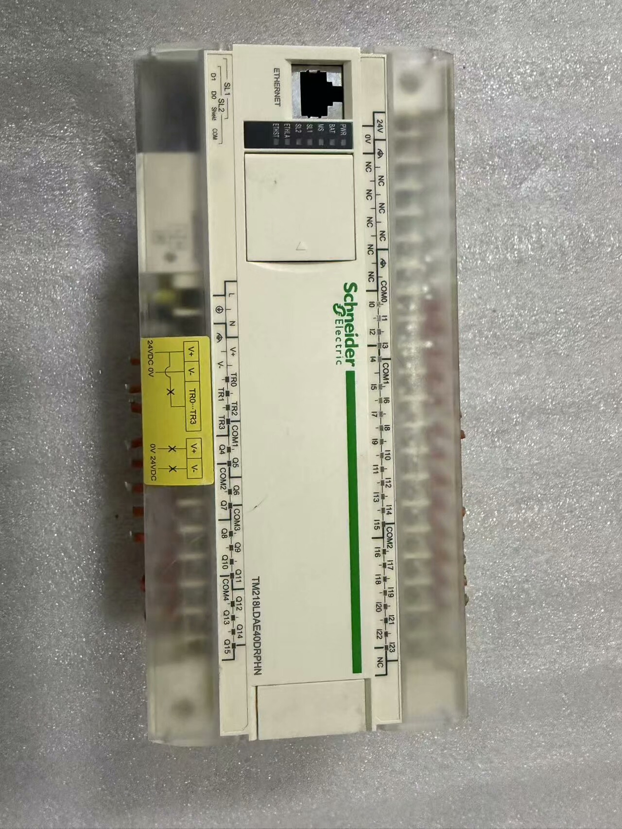 施耐德TM218LDAE40DRPHN，功能包好，成色佳如图