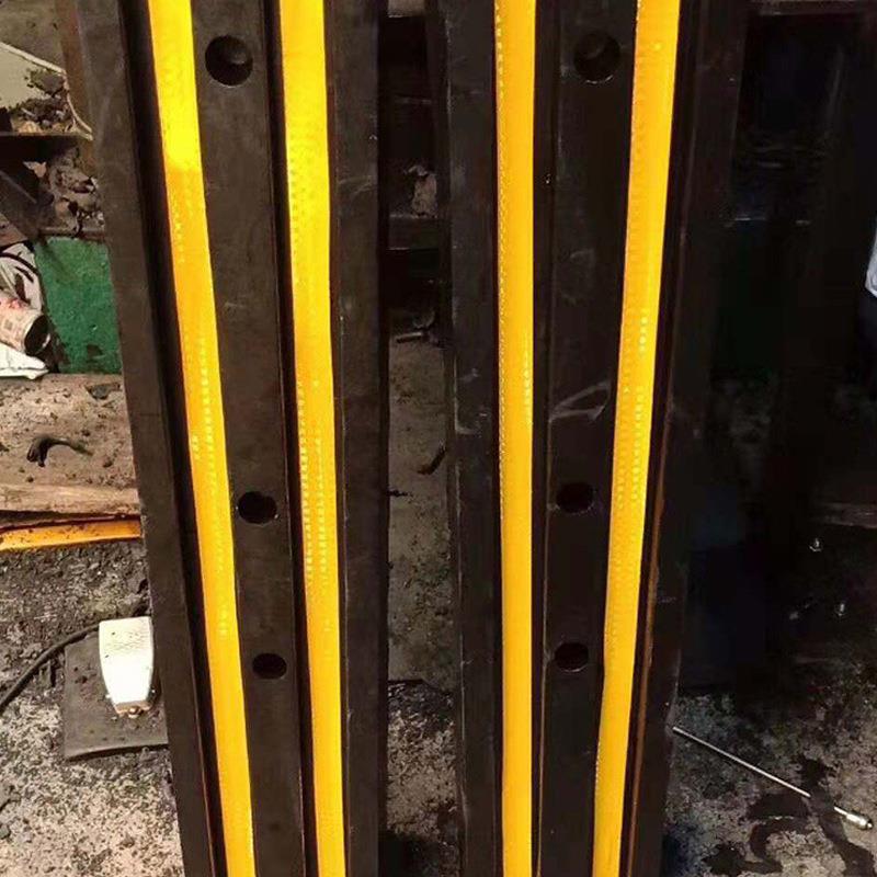 厂家供应厚橡胶护墙角墙面地下车库保护垫缓冲保护器反光护角防撞