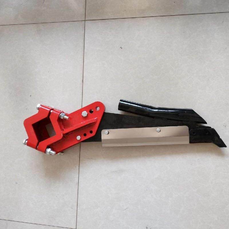 玉米播种机配件加重型防拉弯楼腿抱箍式扁铁开沟器施肥腿实心腿