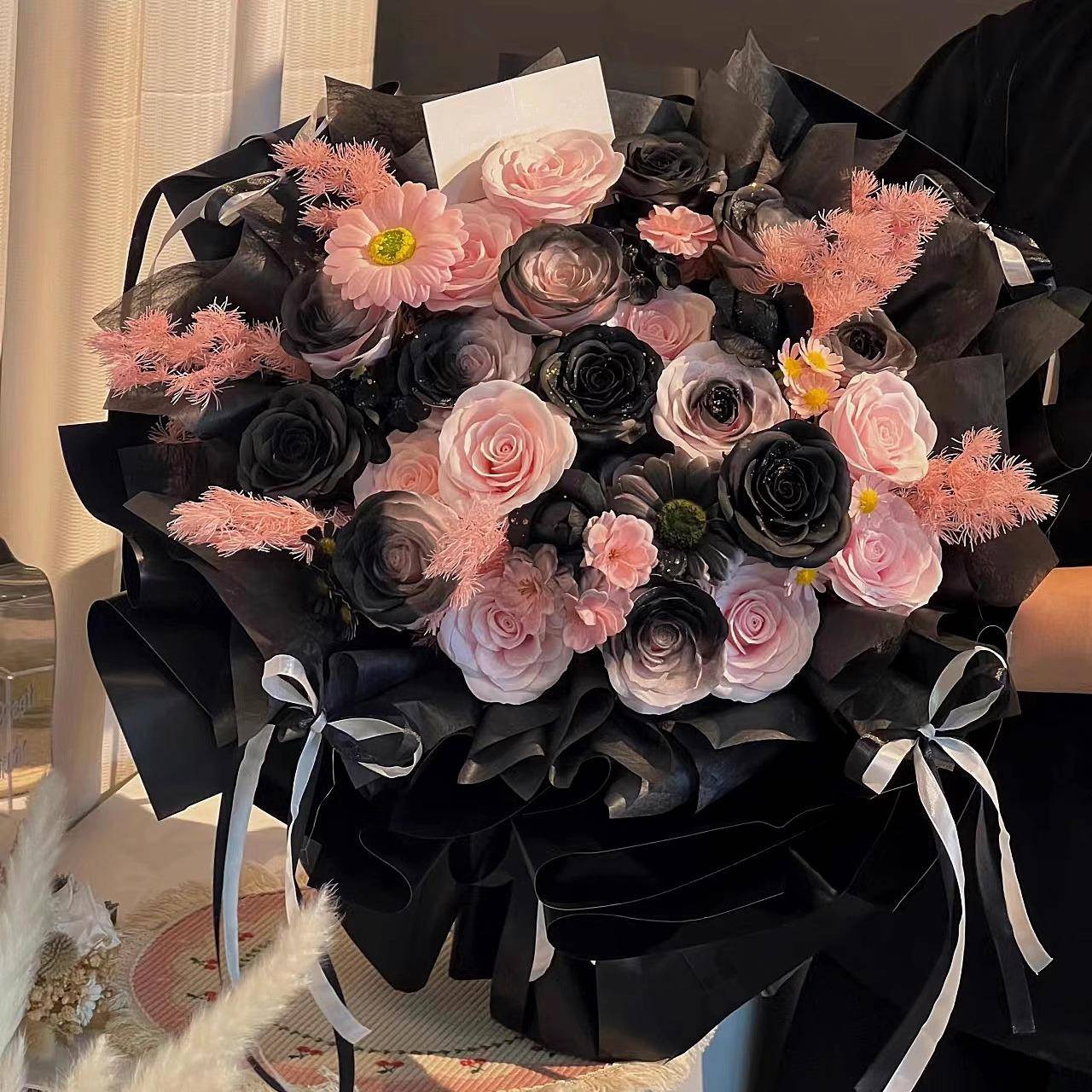轻奢高级感永生花束乌梅子酱玫瑰花束送男女朋友情人节生日礼物