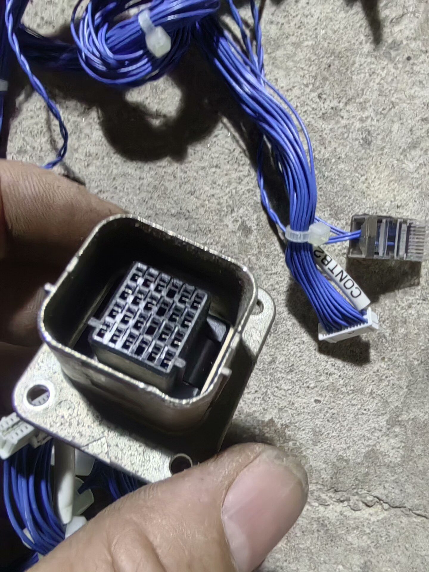 三菱机器人插头，拆机功能包好，实物图！88单价运费自理