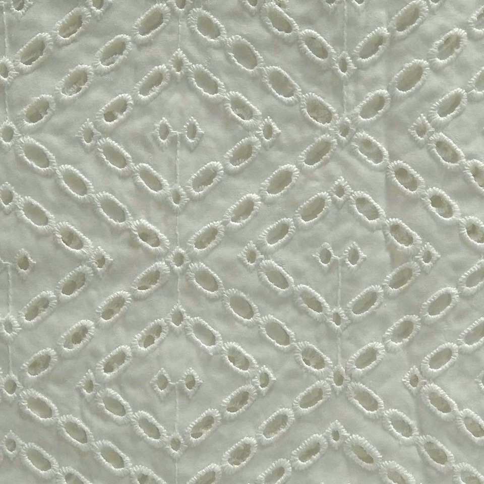 MB170831   9088全棉绣花 打孔绣花 花边 雕孔绣花