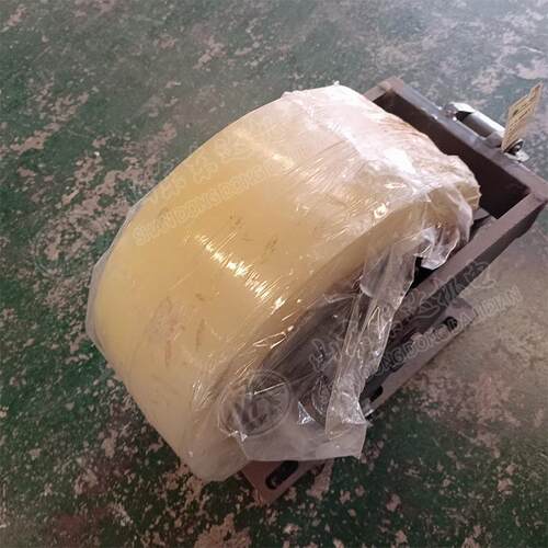 LS30聚氨酯阻燃滚轮罐耳三锁紧结构矿山提升罐笼缓冲轮